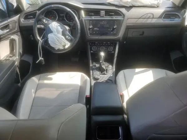 3VV2B7AX9JM061046 2018 VOLKSWAGEN TIGUAN - Image 8
