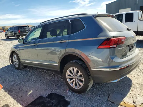 3VV2B7AX9JM103408 2018 VOLKSWAGEN TIGUAN - Image 2