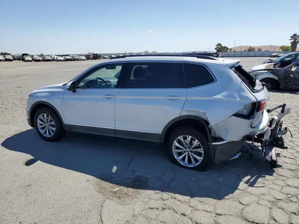 3VV2B7AX9JM115414 2018 VOLKSWAGEN TIGUAN - Image 2