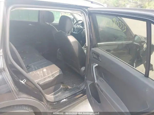 3VV2B7AX9JM116319 2018 VOLKSWAGEN TIGUAN - Image 8