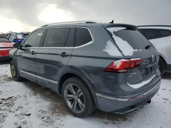 3VV2B7AX9JM125926 2018 VOLKSWAGEN TIGUAN - Image 2