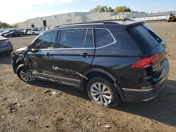 3VV2B7AX9JM134514 2018 VOLKSWAGEN TIGUAN - Image 2