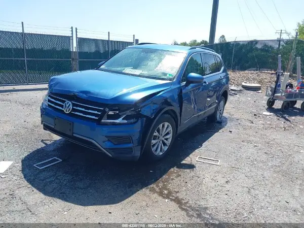 3VV2B7AX9JM143441 2018 VOLKSWAGEN TIGUAN - Image 2