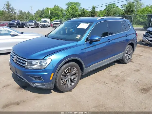 3VV2B7AX9JM146548 2018 VOLKSWAGEN TIGUAN - Image 2
