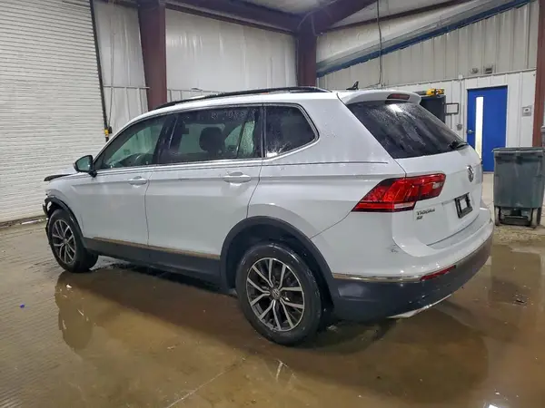 3VV2B7AX9JM148767 2018 VOLKSWAGEN TIGUAN - Image 2