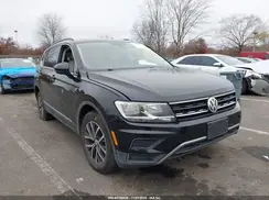 3VV2B7AX9JM152012 2018 VOLKSWAGEN TIGUAN