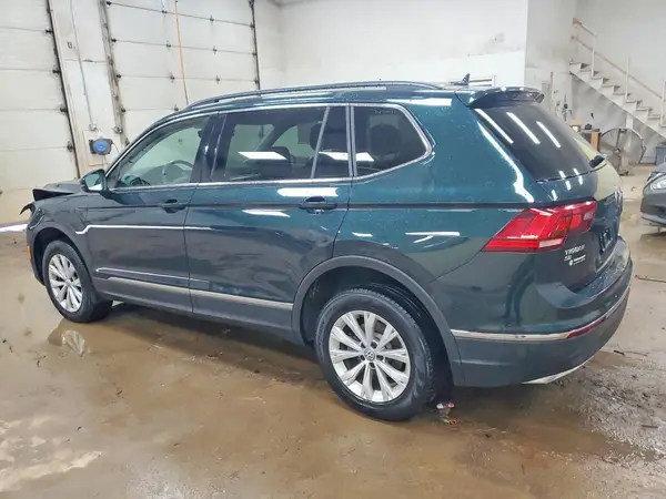 3VV2B7AX9JM158005 2018 VOLKSWAGEN TIGUAN - Image 2