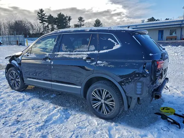 3VV2B7AX9JM161258 2018 VOLKSWAGEN TIGUAN - Image 2