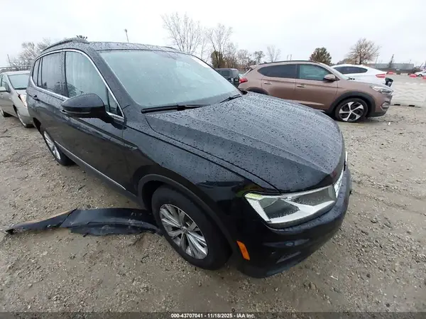 3VV2B7AX9JM170767 2018 VOLKSWAGEN TIGUAN - Image 1