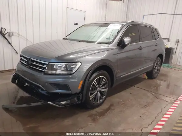 3VV2B7AX9JM184846 2018 VOLKSWAGEN TIGUAN - Image 2