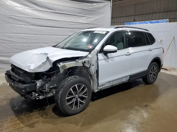 3VV2B7AX9JM197161 2018 VOLKSWAGEN TIGUAN - Image 1