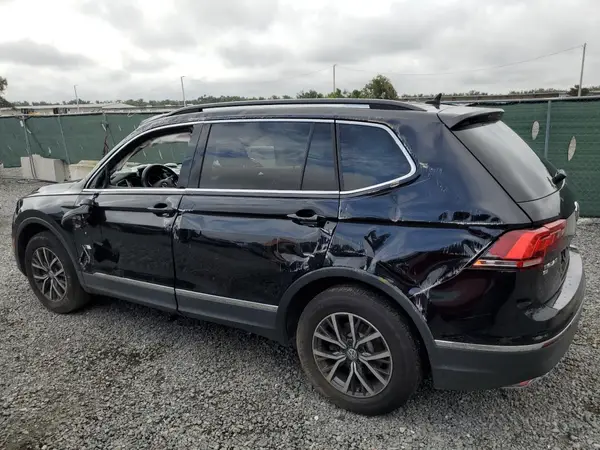 3VV2B7AX9JM199718 2018 VOLKSWAGEN TIGUAN - Image 2