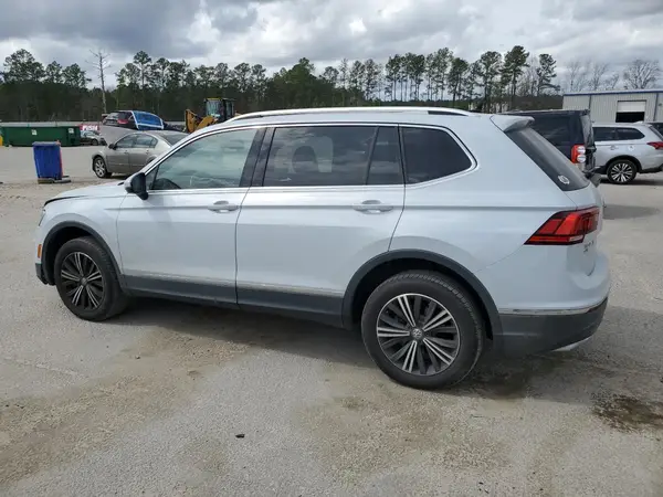 3VV2B7AX9JM205243 2018 VOLKSWAGEN TIGUAN - Image 2