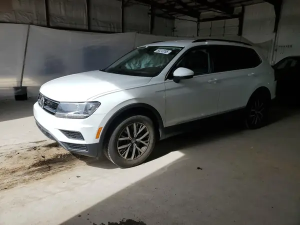 3VV2B7AX9JM219840 2018 VOLKSWAGEN TIGUAN - Image 1