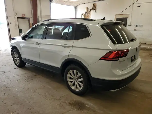 3VV2B7AX9KM015993 2019 VOLKSWAGEN TIGUAN - Image 2