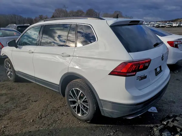 3VV2B7AX9KM050131 2019 VOLKSWAGEN TIGUAN - Image 2
