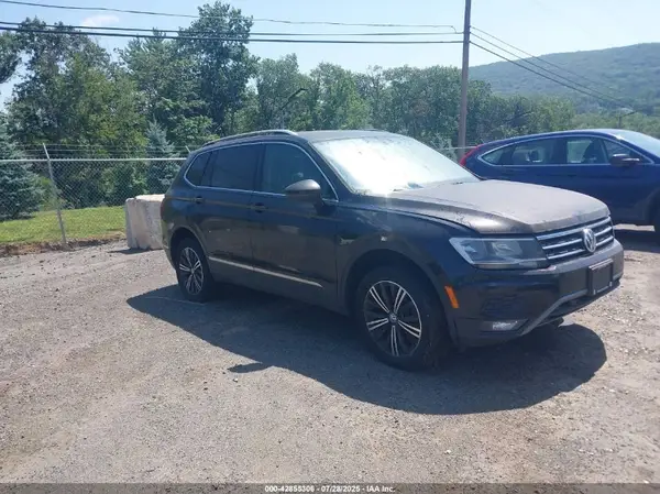 3VV2B7AX9KM063039 2019 VOLKSWAGEN TIGUAN - Image 1