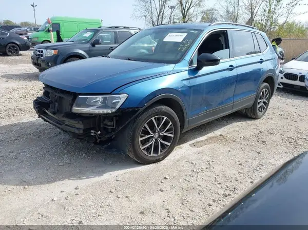 3VV2B7AX9KM069553 2019 VOLKSWAGEN TIGUAN - Image 2
