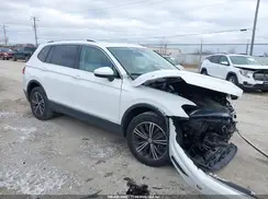 3VV2B7AX9KM070542 2019 VOLKSWAGEN TIGUAN