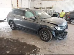 3VV2B7AX9KM077538 2019 VOLKSWAGEN TIGUAN