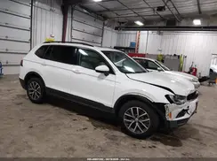 3VV2B7AX9KM091035 2019 VOLKSWAGEN TIGUAN