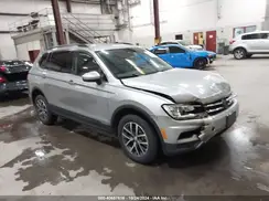 3VV2B7AX9KM101742 2019 VOLKSWAGEN TIGUAN