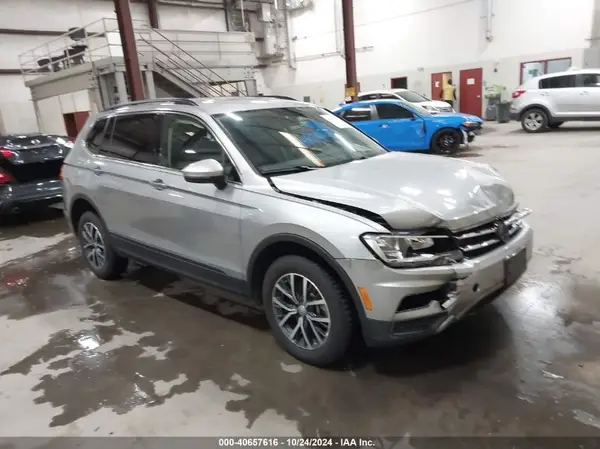 3VV2B7AX9KM101742 2019 VOLKSWAGEN TIGUAN - Image 1
