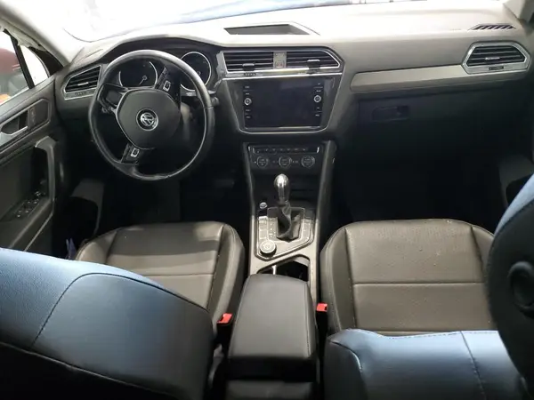 3VV2B7AX9KM105600 2019 VOLKSWAGEN TIGUAN - Image 8