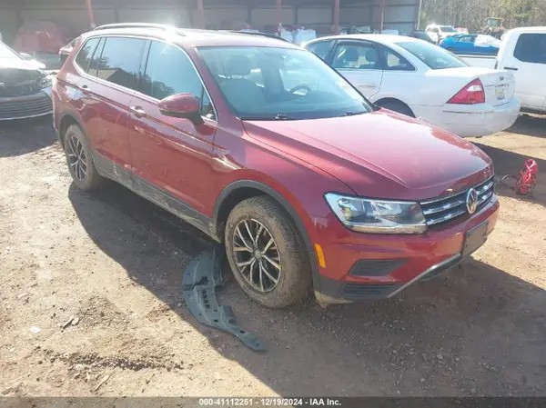 3VV2B7AX9KM109596 2019 VOLKSWAGEN TIGUAN - Image 1