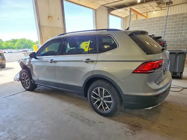 3VV2B7AX9KM112188 2019 VOLKSWAGEN TIGUAN - Image 2