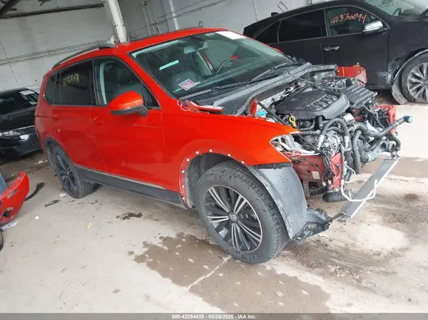 3VV2B7AX9KM112949 2019 VOLKSWAGEN TIGUAN - Image 1