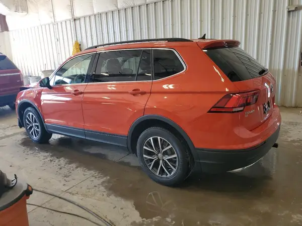 3VV2B7AX9KM121893 2019 VOLKSWAGEN TIGUAN - Image 2