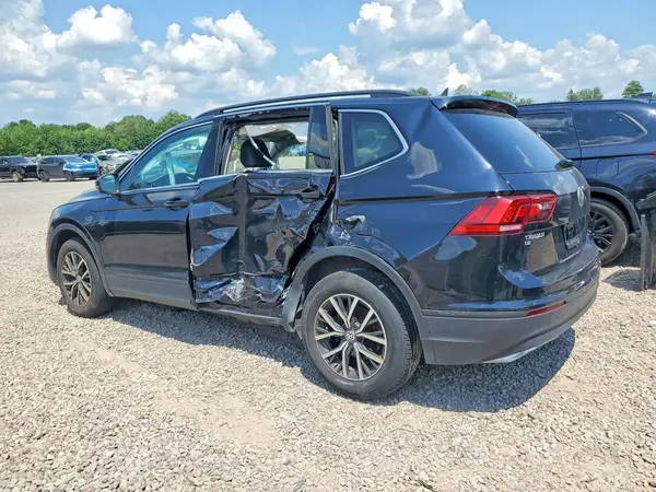 3VV2B7AX9KM126978 2019 VOLKSWAGEN TIGUAN - Image 2