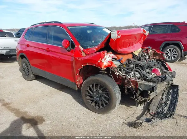 3VV2B7AX9KM128066 2019 VOLKSWAGEN TIGUAN - Image 1