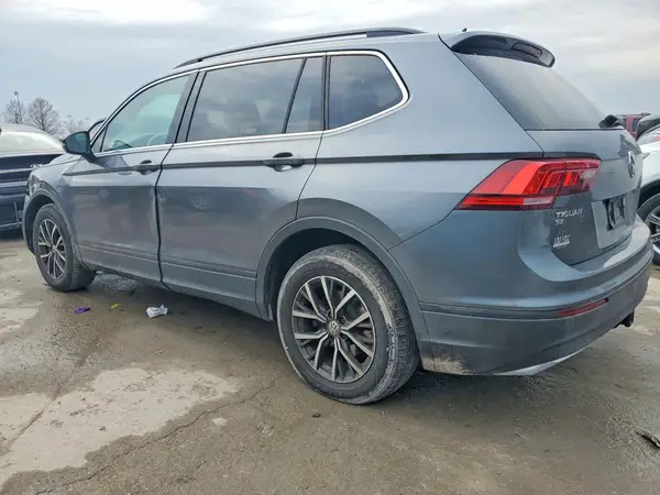 3VV2B7AX9KM140055 2019 VOLKSWAGEN TIGUAN - Image 2