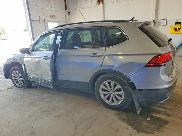 3VV2B7AX9KM145451 2019 VOLKSWAGEN TIGUAN - Image 2