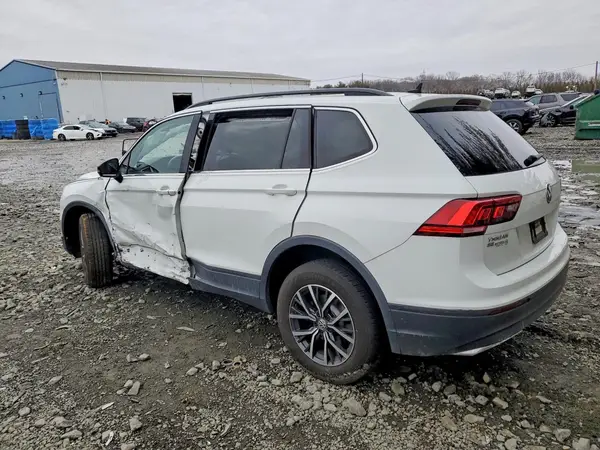 3VV2B7AX9KM150469 2019 VOLKSWAGEN TIGUAN - Image 2