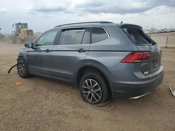 3VV2B7AX9KM182953 2019 VOLKSWAGEN TIGUAN - Image 2