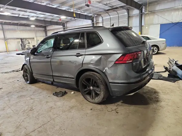 3VV2B7AX9KM189689 2019 VOLKSWAGEN TIGUAN - Image 2