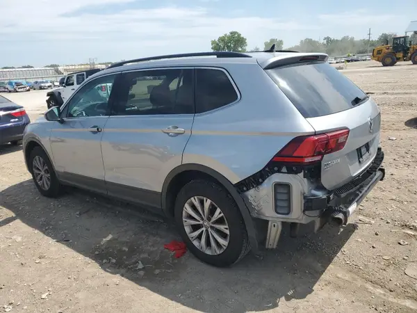 3VV2B7AX9KM196612 2019 VOLKSWAGEN TIGUAN - Image 2