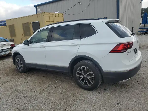 3VV2B7AX9LM021245 2020 VOLKSWAGEN TIGUAN - Image 2