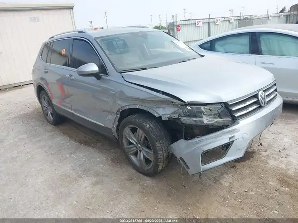 3VV2B7AX9LM022086 2020 VOLKSWAGEN TIGUAN - Image 1