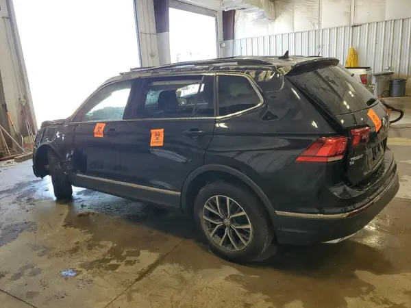 3VV2B7AX9LM042998 2020 VOLKSWAGEN TIGUAN - Image 2