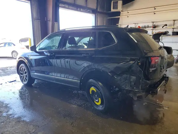 3VV2B7AX9LM088234 2020 VOLKSWAGEN TIGUAN - Image 2