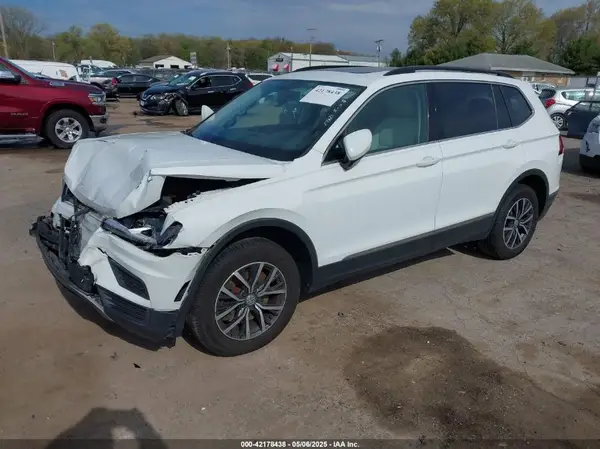 3VV2B7AX9LM103539 2020 VOLKSWAGEN TIGUAN - Image 2