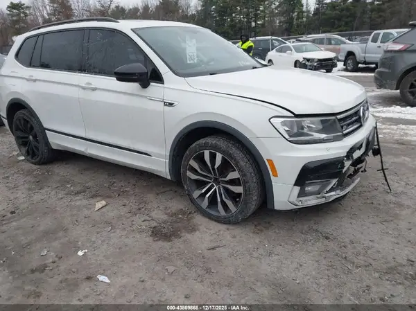 3VV2B7AX9LM107607 2020 VOLKSWAGEN TIGUAN - Image 1