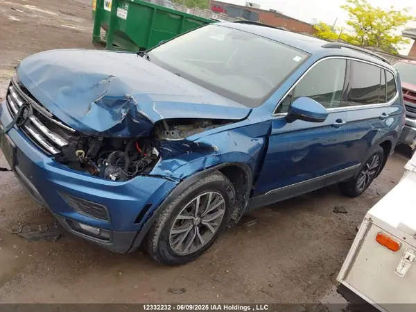 3VV2B7AX9LM137660 2020 VOLKSWAGEN TIGUAN - Image 2