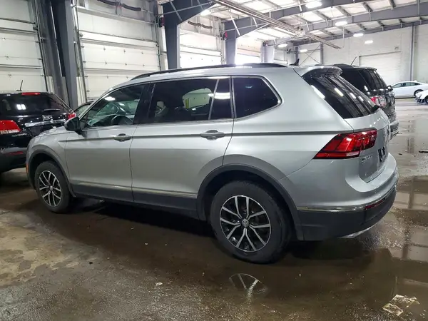 3VV2B7AX9MM004592 2021 VOLKSWAGEN TIGUAN - Image 2