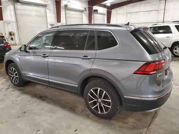 3VV2B7AX9MM052450 2021 VOLKSWAGEN TIGUAN - Image 2