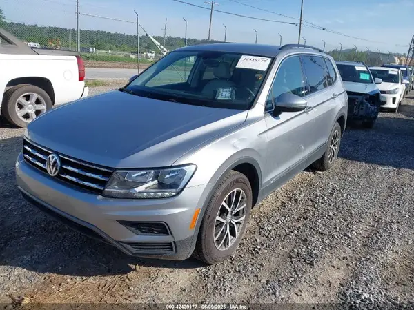 3VV2B7AX9MM073427 2021 VOLKSWAGEN TIGUAN - Image 2